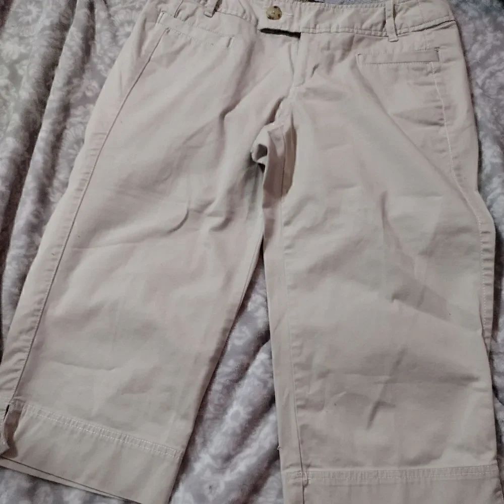 Eddie Bauer Pants Size 8 Petite Blakely Fit Flat Front Khaki Stretch Capris